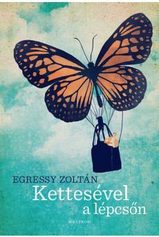 Kettesével a lépcsőn